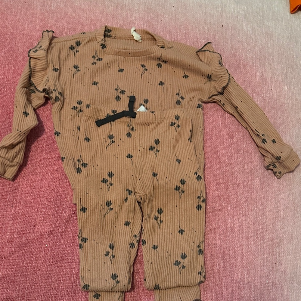 Jessica Simpson Kids Matching Set in Brown with Black Floral